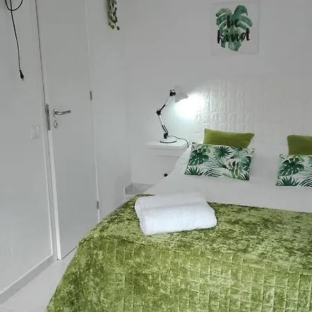 Jb House * Nazaré