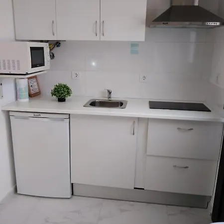 Jb House Назаре